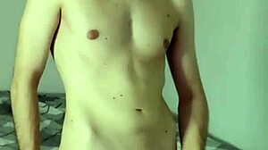 Smartphone Version 9 16 Masturbation And Cum On Webcam With Face 30!