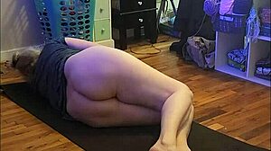 Hot Milf Doing Morning Yoga!