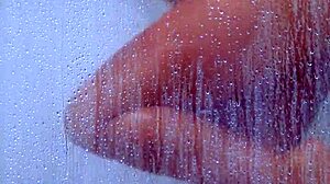 COLLEGE TANNED GORGEOUS GIRL TAKE A SHOWER IN BIKINI