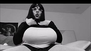 voluptuous shemale whore karola ts with big cock