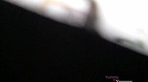 veo a mi hermanastra mientras estudia en su cama mi sexy hermanastra estudiando en su habitaci�n despu�s de clases