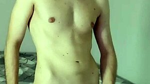 Smartphone Version 9 16 Masturbation And Cum On Webcam With Face 30!