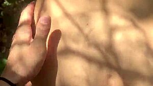 Me culeo a compa�era de universidad en el bosque durante campamento