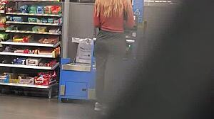 nice ass in spandex 😍