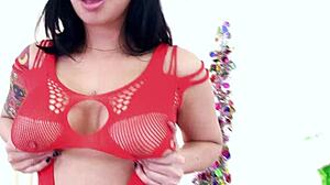 Kimmy Lee Unwraps Huge Cock POV Blowjob Deepthroat Facefuck And Cum Swallow!