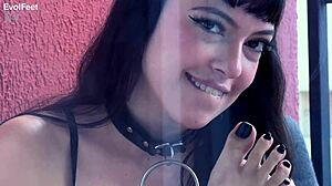 hey, i love saliva dripping down my sexy toes!