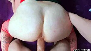 Mature Betty Welcomes Big Dick Bareback