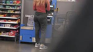 nice ass in spandex 😍