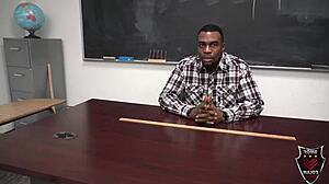 Slutty skater Kasie Castle takes Major’s massive cock deep inside under her skirt for wild action.