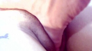 Engravidando - Novinha Filipina Virgem Chora E Berra Perdendo A Virgindade Com O Pau Enorme Do Padrasto - Atenção Assista Também As Outras Partes