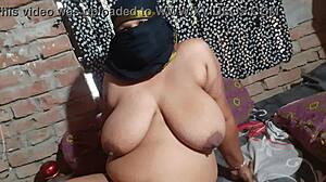 Indian Hot Bhabhi Fucking But My Penis Going Down