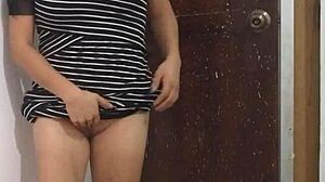 Sexy Stepmother Dances Seductively And Shows Buttocks Before Wedding