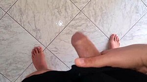 amatoriale sega with huge cock squirting tons of sperma