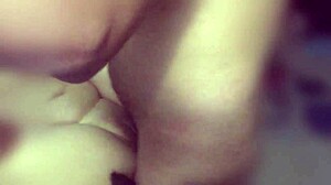 Un putita golosa en doble penetracion latina comes to get double penetration