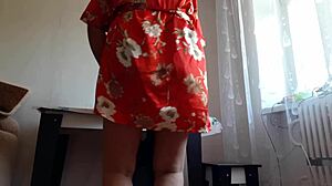 Girlfriend Away, Her Mother Screws Me Loud in Shop