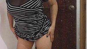 Sexy Stepmother Dances Seductively And Shows Buttocks Before Wedding