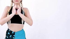 Ksu Olts顶级5视频特色激烈假阳具玩法。呻吟和拳交主导这个合集。