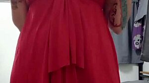 Big Tits and Pierced Pussy, Wanna See My Wild Stretching Acts?