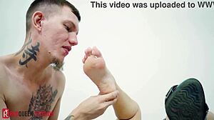 Rimjob And Handjob During Masturbation – Can You Resist?