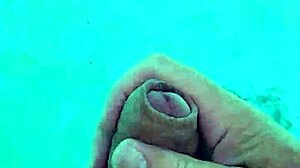 I jerk off in the pool 3!