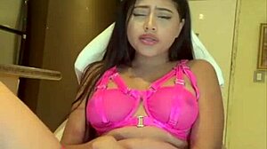 masturbating until i cum in lingerie