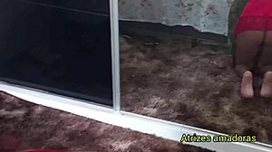 Casada Tem A Primeira Experi�ncia Com O Amigo Do Corno.