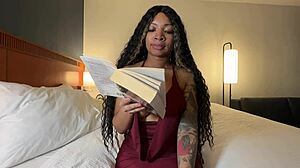 i roleplay as a housewife flashing neighbors