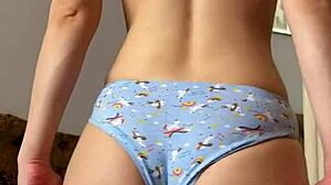 Maiskii's Wet Moaning Pussy Fingered with Dildo