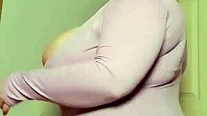 Mature lady with huge boobs and big tits turns me on so much.