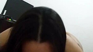 Brazilian Shemale Trades with Client in Salvador