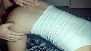 น้องสาวเลี้ยงเกาหลีโดนเย็ดแรงและฉีดน้ำเงี่ยนร้อน