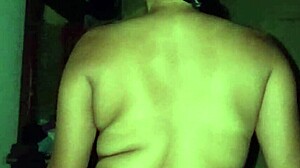 Mi prima con ganas de sexo me corro dentro de ella en su vagina apretada