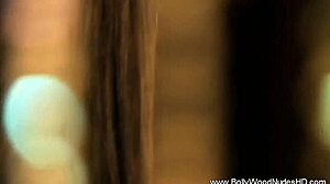 i find this brunette babe super sexy dancing naked