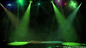 helena danae en orgía lésbica