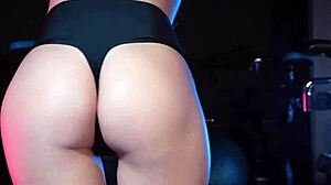 Heidy Pino relaxes naked in Colombian fitness