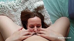 Лесби с большими кустами дразнятся на улице, хочешь глянуть?