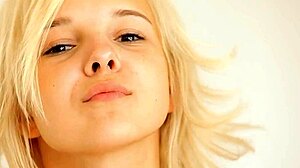 Feeling the thrill of the size that matters in teen blowjob