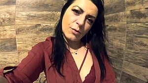 Milfycalla's adventures featuring the taste of her pussy salt pee