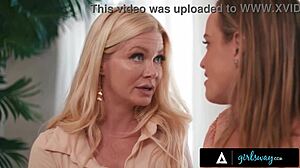 charlie forde squirts from serene's fingering.