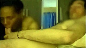 Madura putita da una master class de chupada de pija se libero cuando sintio los dedos entrando en el culo calmando el deseo falico y el tacto anal