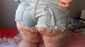 minha bunda com shortinho atolado