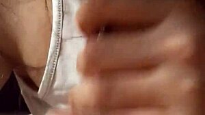 moroccan girl performs oral in amateur video