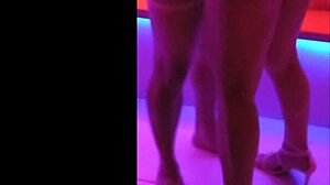 Beijando o amante na frente do marido - doutora liberadaa