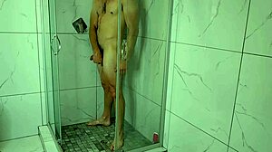 i'm overwhelmed by this morning blowjob in the shower with gagging cum
