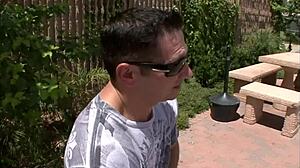 デカい硬いチンポがセクシーなダイヤモンド・キティに激突