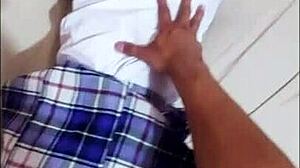 Ingenua Alumna Mexicana Culea Con Vecino Por Regalos En Casa Casera