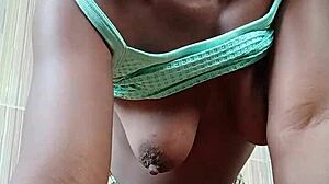 introducing crazybitch first ebony easy squirter