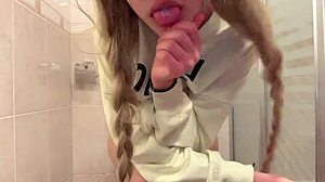 i'm so turned on watching lil rose squirt in bathroom
