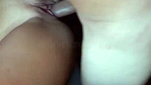 Esposa Surpreende Marido com Lingerie Branca, Pede pra Foder Bucetinha e Cuzinho, Ganha Leite na Boca 😍
