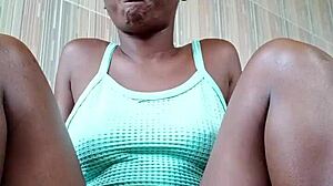 introducing crazybitch first ebony easy squirter